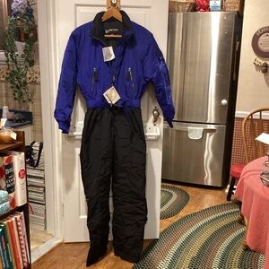 Female Eddie Bauer ski snow suit, size 14. New with the tags on.